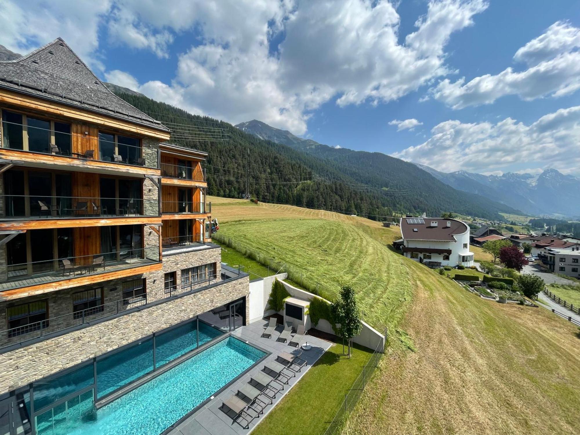 Mountain Spa Residences Sankt Anton am Arlberg Bagian luar foto