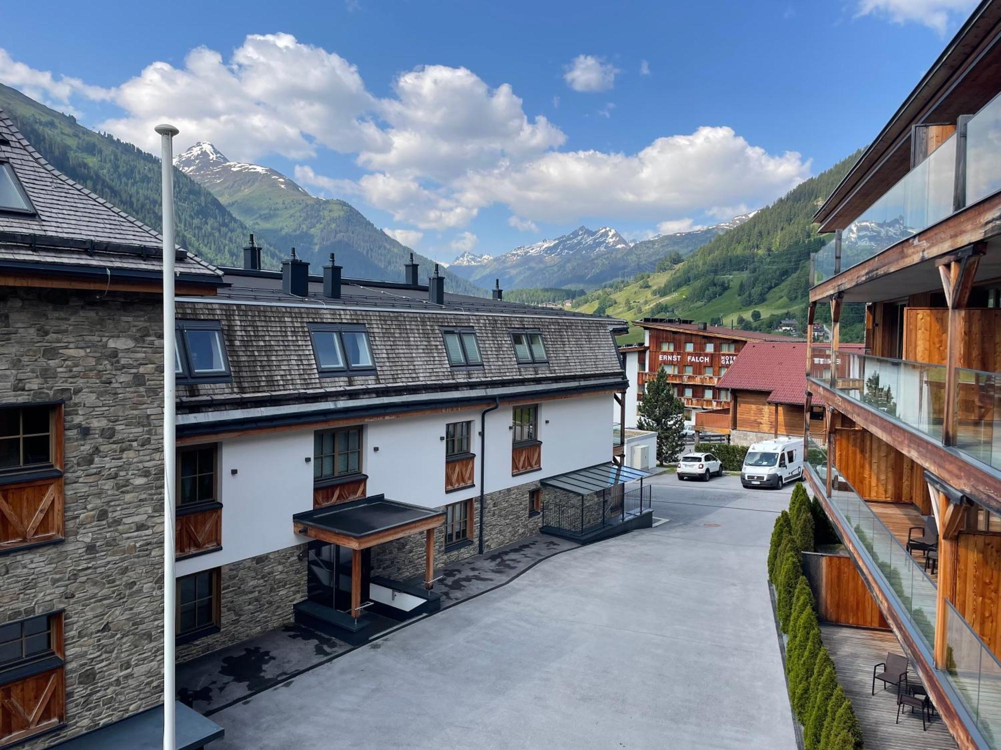 Mountain Spa Residences Sankt Anton am Arlberg Bagian luar foto